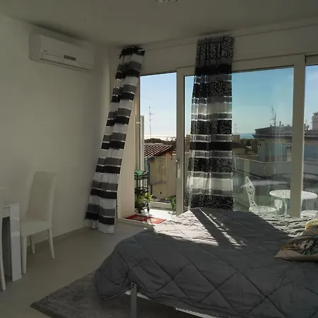 Apartment Silver House By Holidays Taormina