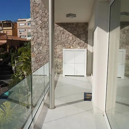 Silver House & Lukos House By Holidays Taormina