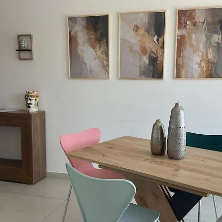 Silver House & Lukos House By Holidays Lägenhet *