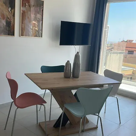דירה Silver House By Holidays *